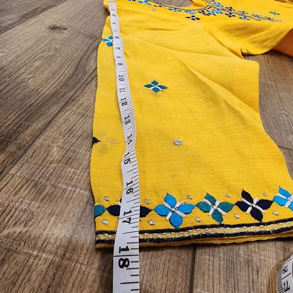 Indian suit - Picture 3 of 11